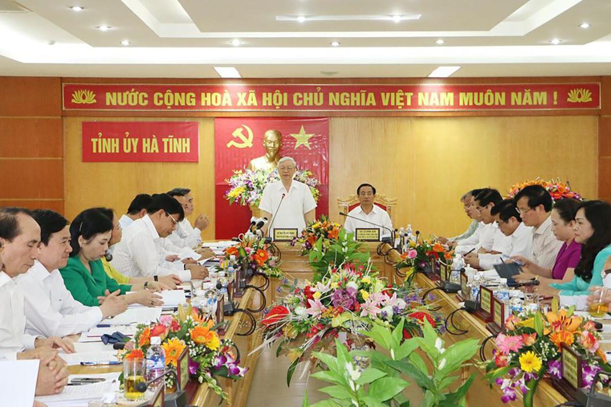 Tổng Bí thư Nguyễn Phú Trọng làm việc với BCH Đảng bộ tỉnh vào chiều ngày 22/4/2016.