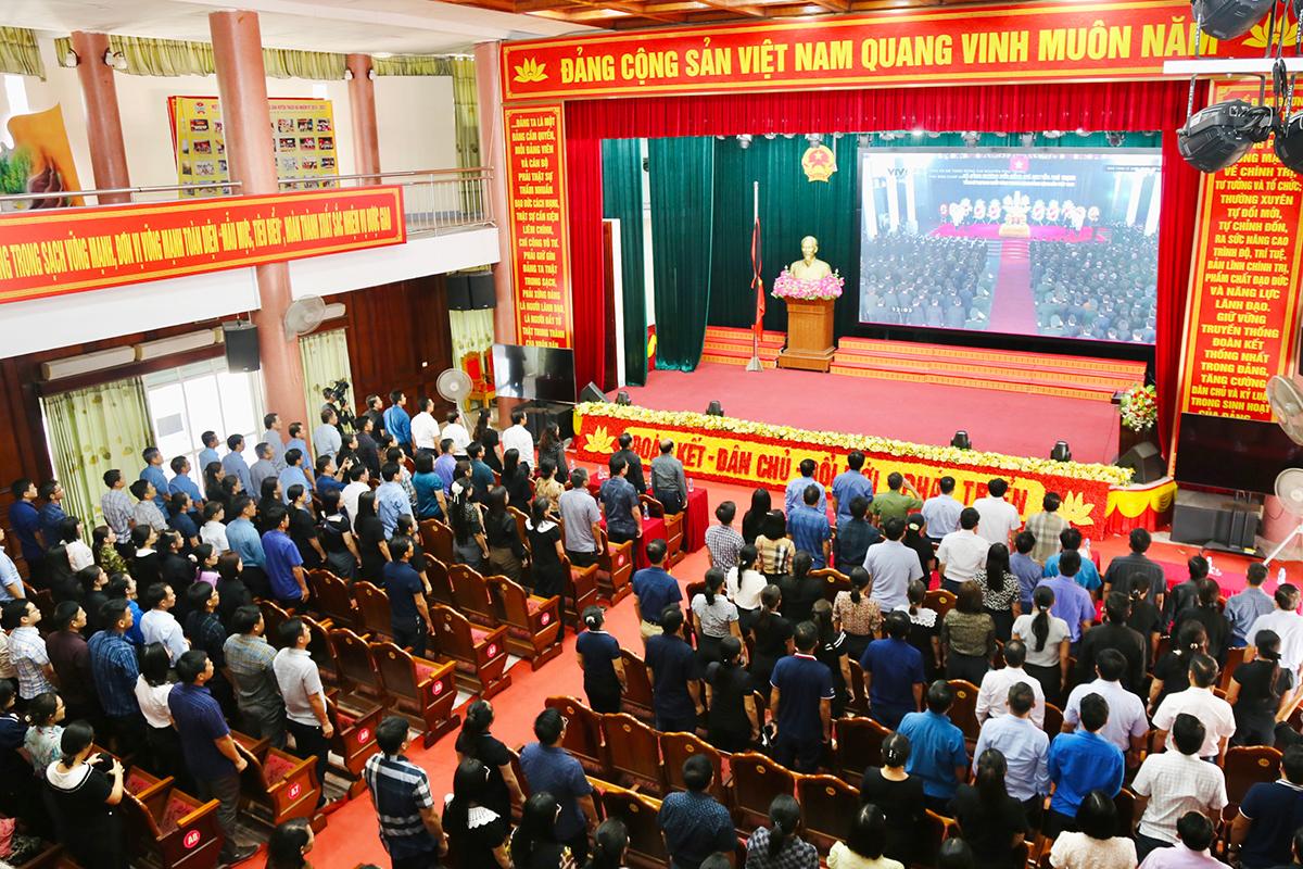 anh 11222 copy.jpg