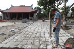 "Chạy đua" trên công trường dự án tu bổ khu mộ và tượng đài Hải Thượng Lãn Ông