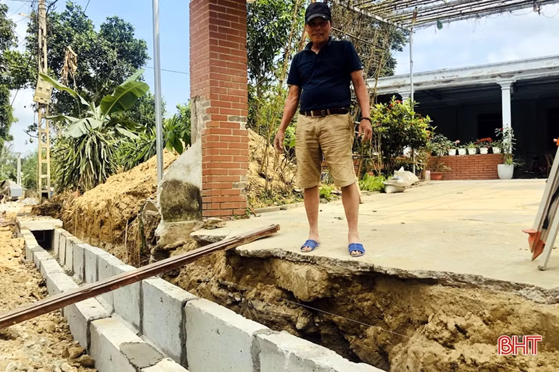 90 hộ dân Hương Sơn hiến gần 1.500 m<sup>2</sup> đất ở mở rộng Quốc lộ 8C