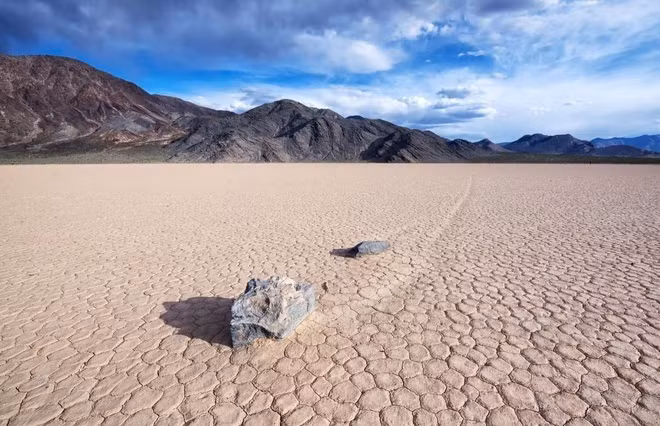 Những kỳ quan thiên nhiên bí ẩn trên Trái Đất