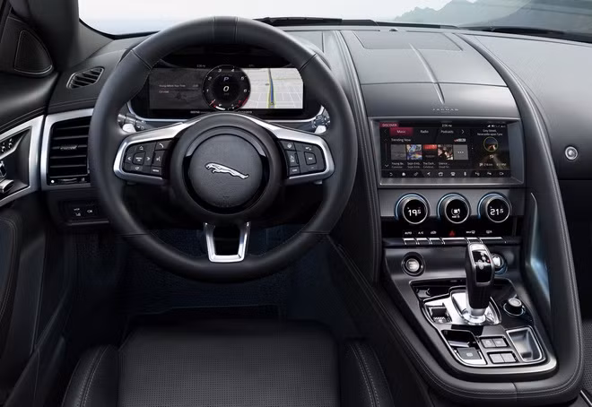 Jaguar F-type 2021 được ra mắt tại Việt Nam, giá cao nhất 15,3 tỷ đồng