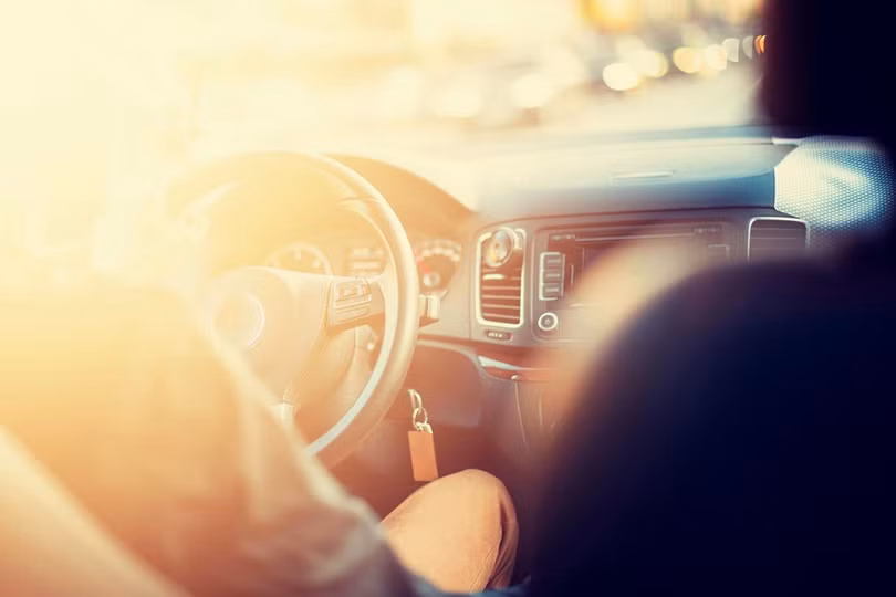 Những mẹo lái xe trong mùa hè nắng nóng