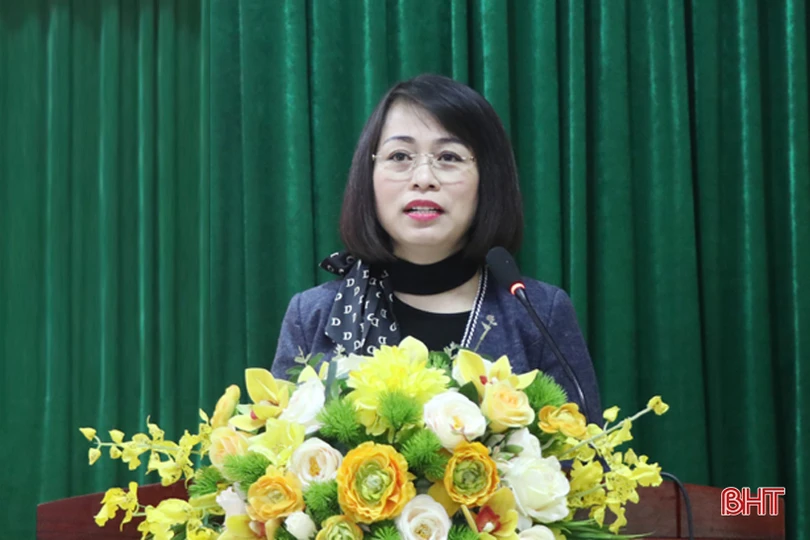 Công bố quyết định giao Quyền Giám đốc Sở GD&ĐT Hà Tĩnh