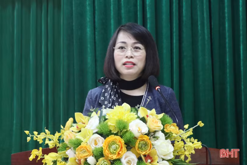 Công bố quyết định giao Quyền Giám đốc Sở GD&ĐT Hà Tĩnh