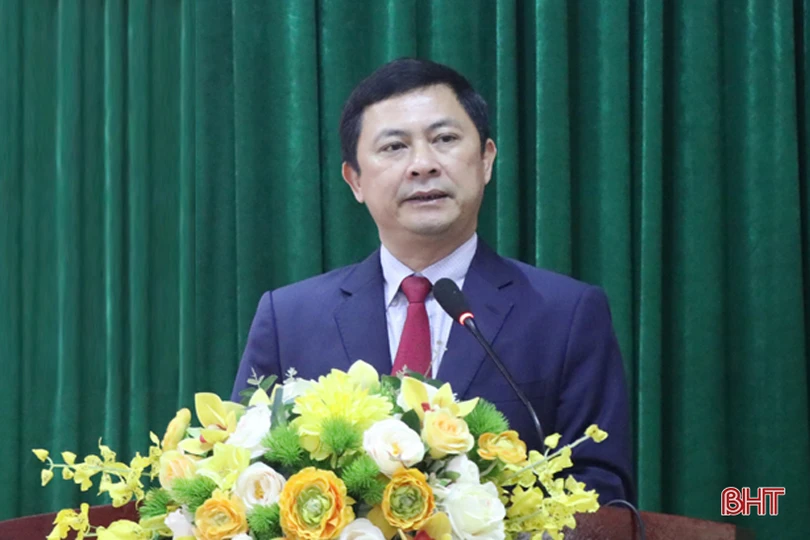 Công bố quyết định giao Quyền Giám đốc Sở GD&ĐT Hà Tĩnh