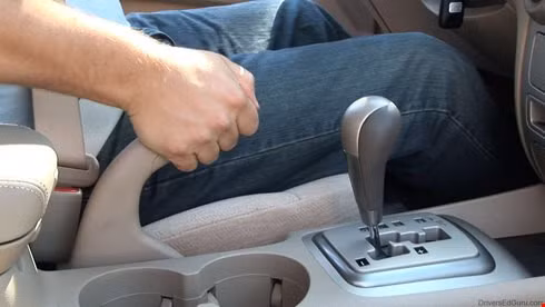 Những lỗi phanh ô tô – người lái mới thường mắc phải