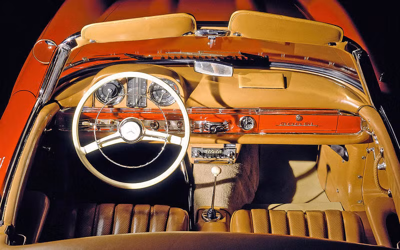 Nội thất xe hơi thay đổi như thế nào trong gần 100 năm qua?