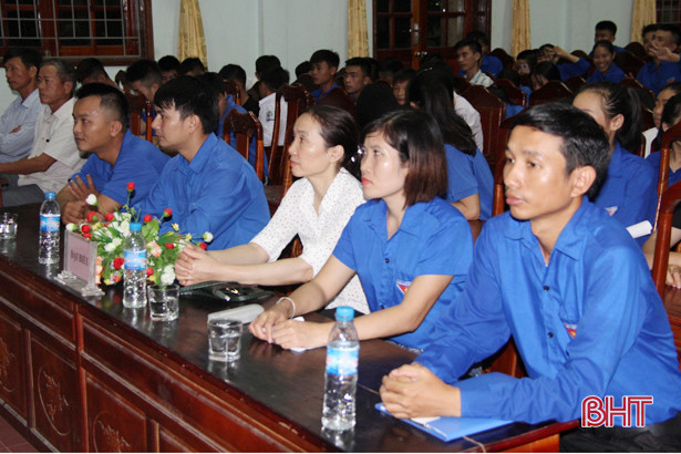 Huyện đoàn Nghi Xuân tổ chức sinh hoạt “Chủ điểm tháng 10”