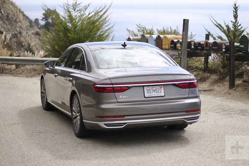 Audi nâng tầm A8 mới, sang trọng và an toàn hơn