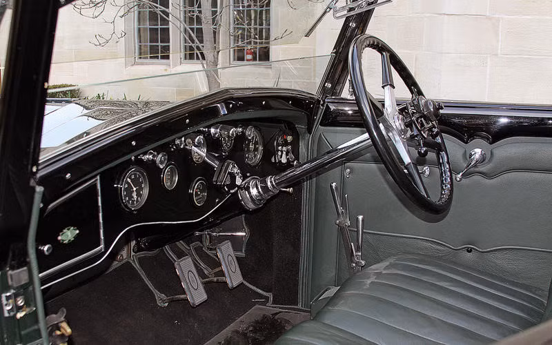 Nội thất xe hơi thay đổi như thế nào trong gần 100 năm qua?