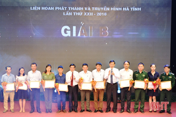 Trao giải 35 tác phẩm xuất sắc tại Liên hoan PT&TH Hà Tĩnh