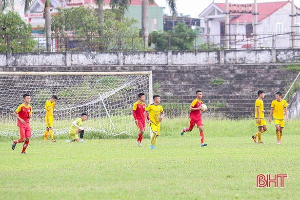 Ghi 1 bàn thắng, U19 Hà Tĩnh vẫn bại trận trước đàn anh U21 SLNA