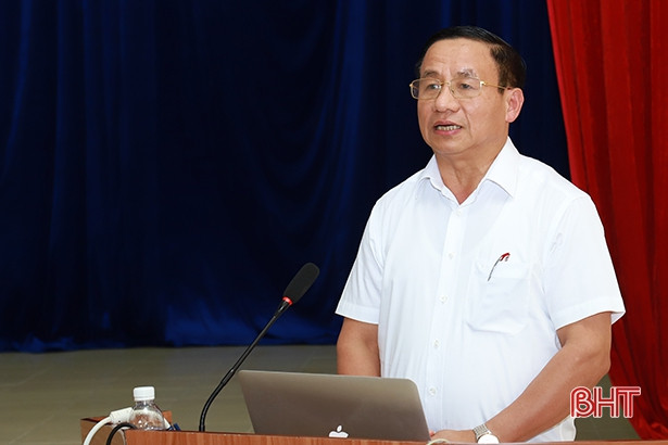 Nghị quyết soi đường xây dựng NTM: Sắp xếp bộ máy, tinh gọn cán bộ ảnh 4 Nghị quyết soi đường xây dựng NTM: Sắp xếp bộ máy, tinh gọn cán bộ