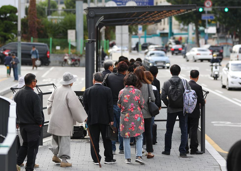 Hàng chục nghìn tài xế taxi Hàn Quốc đình công phản đối dịch vụ chia sẻ xe