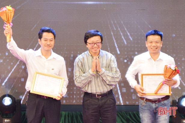 Trao giải 35 tác phẩm xuất sắc tại Liên hoan PT&TH Hà Tĩnh