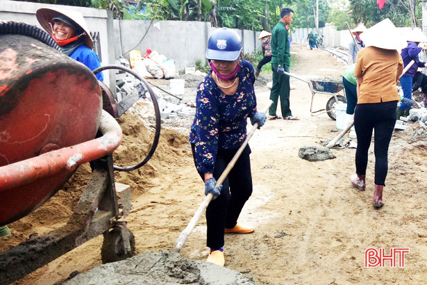 Lộc Hà làm mới 32 km đường giao thông nông thôn