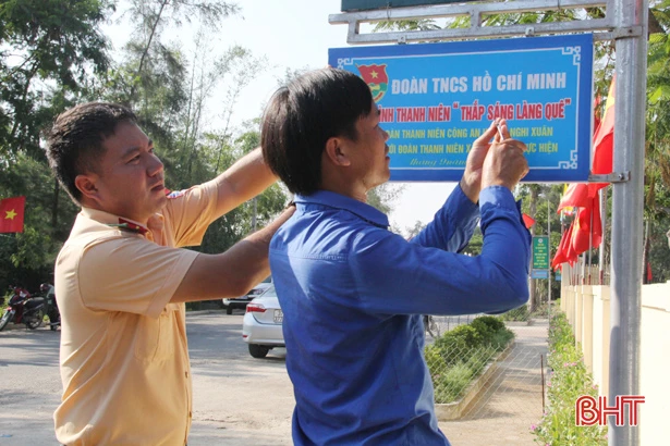 Huyện đoàn Nghi Xuân tổ chức sinh hoạt “Chủ điểm tháng 10”