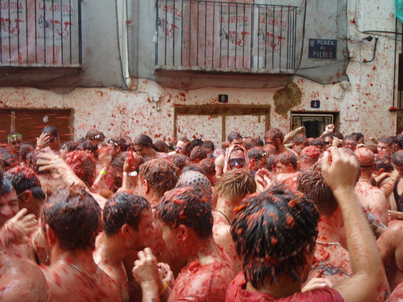 Lễ hội cà chua nhuộm đỏ Tây Ban Nha có gì thú vị?