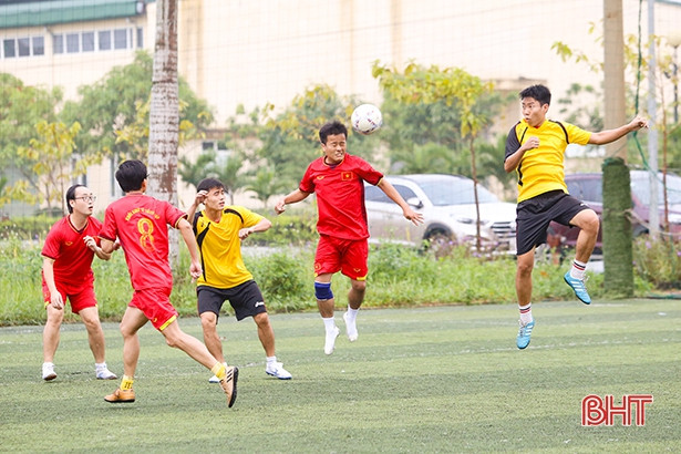 Khối Đảng - Đoàn thể nhất Giải Bóng đá cán bộ Đoàn Khối các cơ quan tỉnh