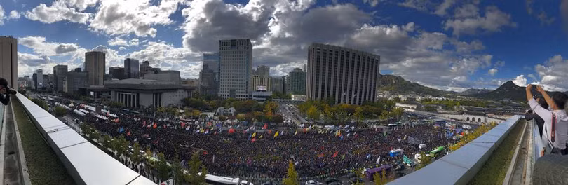 Hàng chục nghìn tài xế taxi Hàn Quốc đình công phản đối dịch vụ chia sẻ xe