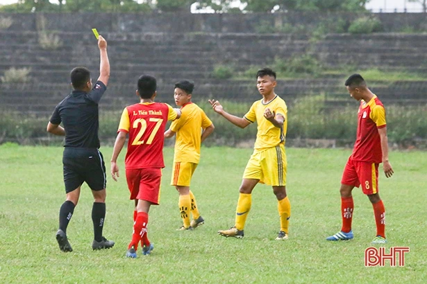 Ghi 1 bàn thắng, U19 Hà Tĩnh vẫn bại trận trước đàn anh U21 SLNA