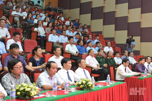 Trao giải 35 tác phẩm xuất sắc tại Liên hoan PT&TH Hà Tĩnh