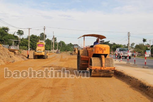 Theo hợp đồng, dự án được hoàn thành và bàn giao đưa vào sử dụng vào cuối năm 2014