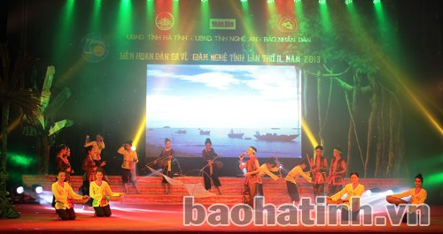 Hát ví sông La được CLB thị trấn Đức Thọ tái hiện một cách sinh động