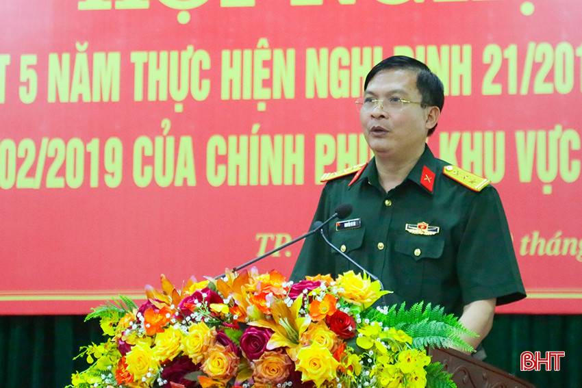 Phó Chỉ huy trưởng Bộ CHQS tỉnh Nguyễn Tú Tài phát biểu tại hội nghị. 0X5A2175.jpg