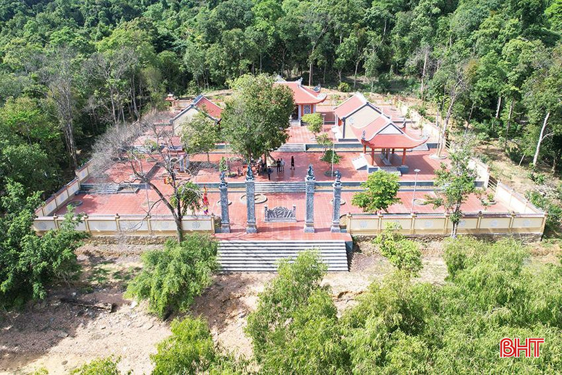 Công trình Đền thờ anh hùng liệt sĩ ở hồ Kẻ Gỗ đã hoàn thành giai đoạn 1. 0471.jpg