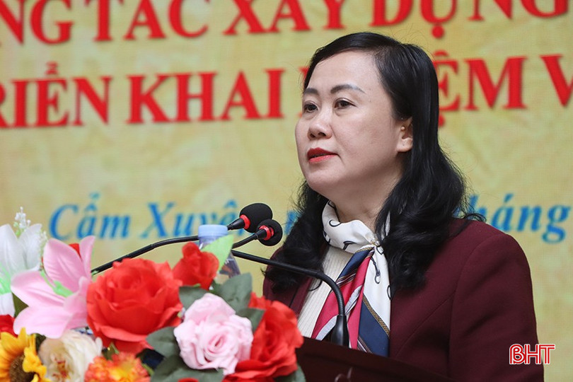 Trưởng Ban Dân vận Tỉnh uỷ Trương Thanh Huyền phát biểu chỉ đạo hội nghị. bqbht_br_7994.jpg