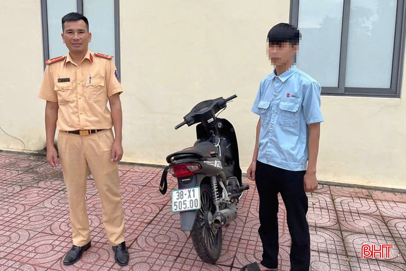 Lâm Phước T. bị CSGT Công an huyện Cẩm Xuyên xử lý theo quy định. 123a4.jpg
