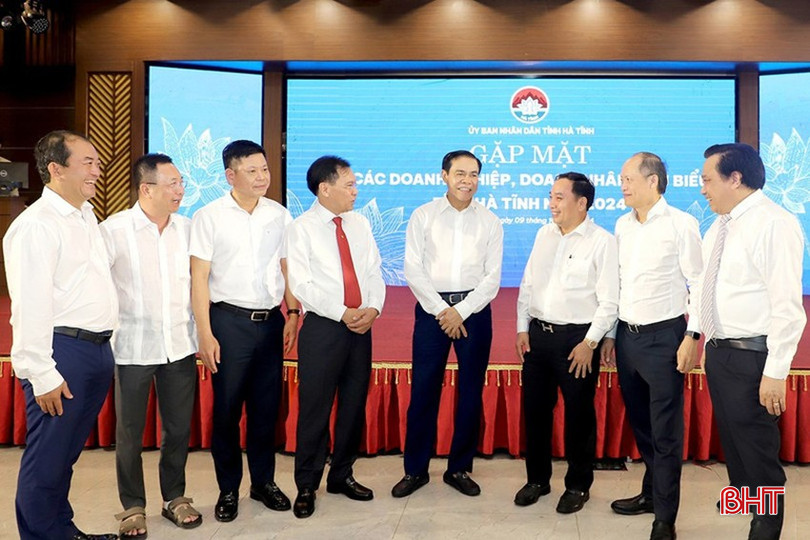 Lãnh đạo tỉnh Hà Tĩnh gặp mặt doanh nghiệp, doanh nhân tiêu biểu Hà Tĩnh năm 2024. (Ảnh tư liệu). bqbht_br_7.jpg