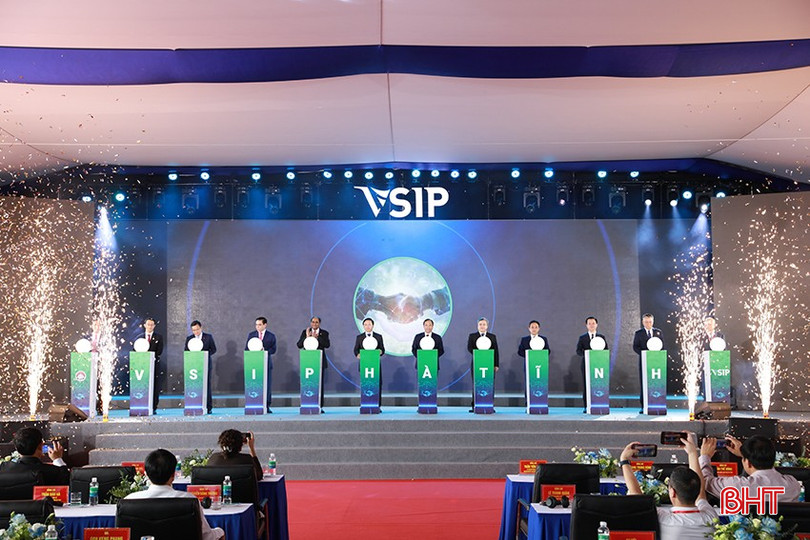 Hà Tĩnh khởi công dự án VISIP năm 2024 đã tiếp thêm động lực tăng thu ngân sách cho Hà Tĩnh trong thời gian tới. bqbht_br_5.jpg