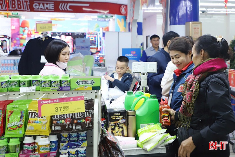 Tháng 1/2025, nhu cầu mua sắm của người dân Hà Tĩnh tăng cao góp phần kích cầu tiêu dùng và tăng thu ngân sách. bqbht_br_1.jpg