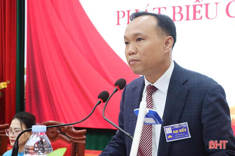 Phó Chủ tịch Liên hiệp các Hội KH&KT tỉnh Hà Tĩnh Thái Sơn: Thời gian tới, Liên hiệp các Hội KH&KT huyện Cẩm Xuyên cần bám sát nhiệm vụ của tỉnh hội và chính quyền địa phương để triển khai có hiệu quả các nhiệm vụ. bqbht_br_7388.jpg