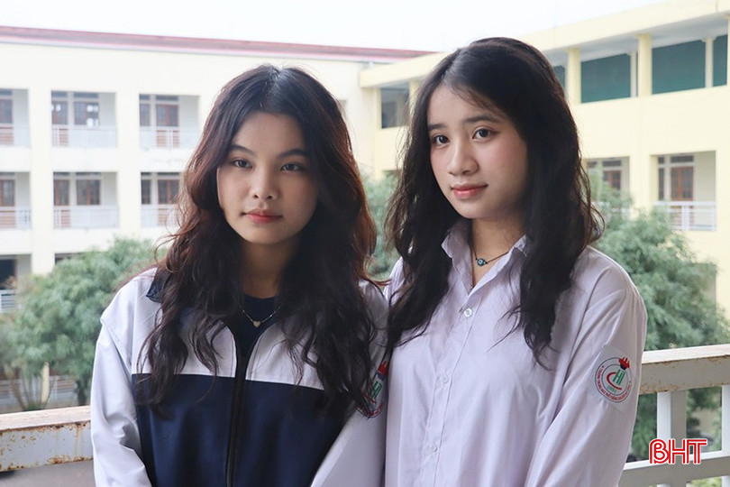 Nguyễn Thị Thu Hiền và Nguyễn Thị Khánh Chi đã mang về 2 giải nhất quốc gia môn Địa lý. bqbht_br_4.jpg
