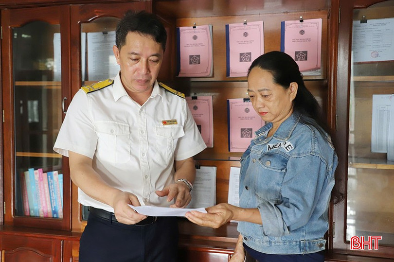 Tuyên truyền, vận động người dân Hương Khê thực hiện chính sách pháp luật thuế. 4-5134-6728.jpg