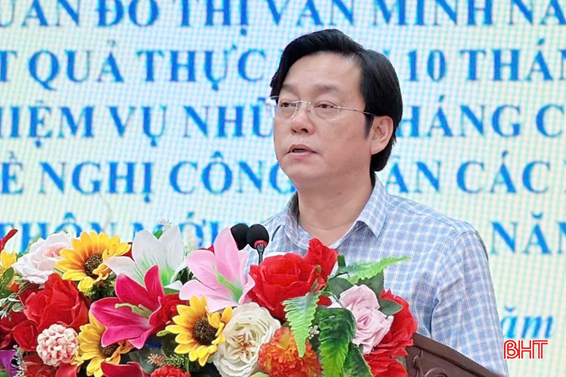 Bí thư Huyện ủy Cẩm Xuyên Nguyễn Văn Thành kết luận hội nghị. bqbht_br_1234123.jpg