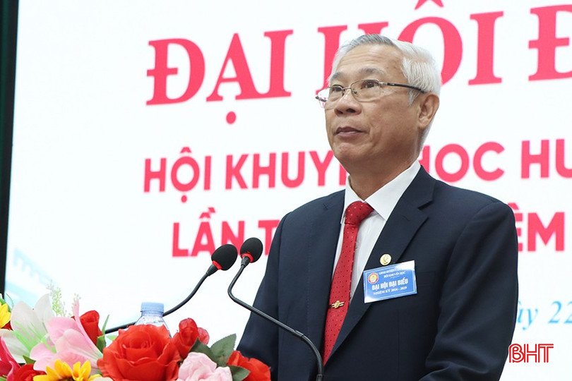 Chủ tịch Hội Khuyến học tỉnh Hà Tĩnh Đoàn Đình Anh phát biểu chỉ đạo đại hội. bqbht_br_6398.jpg