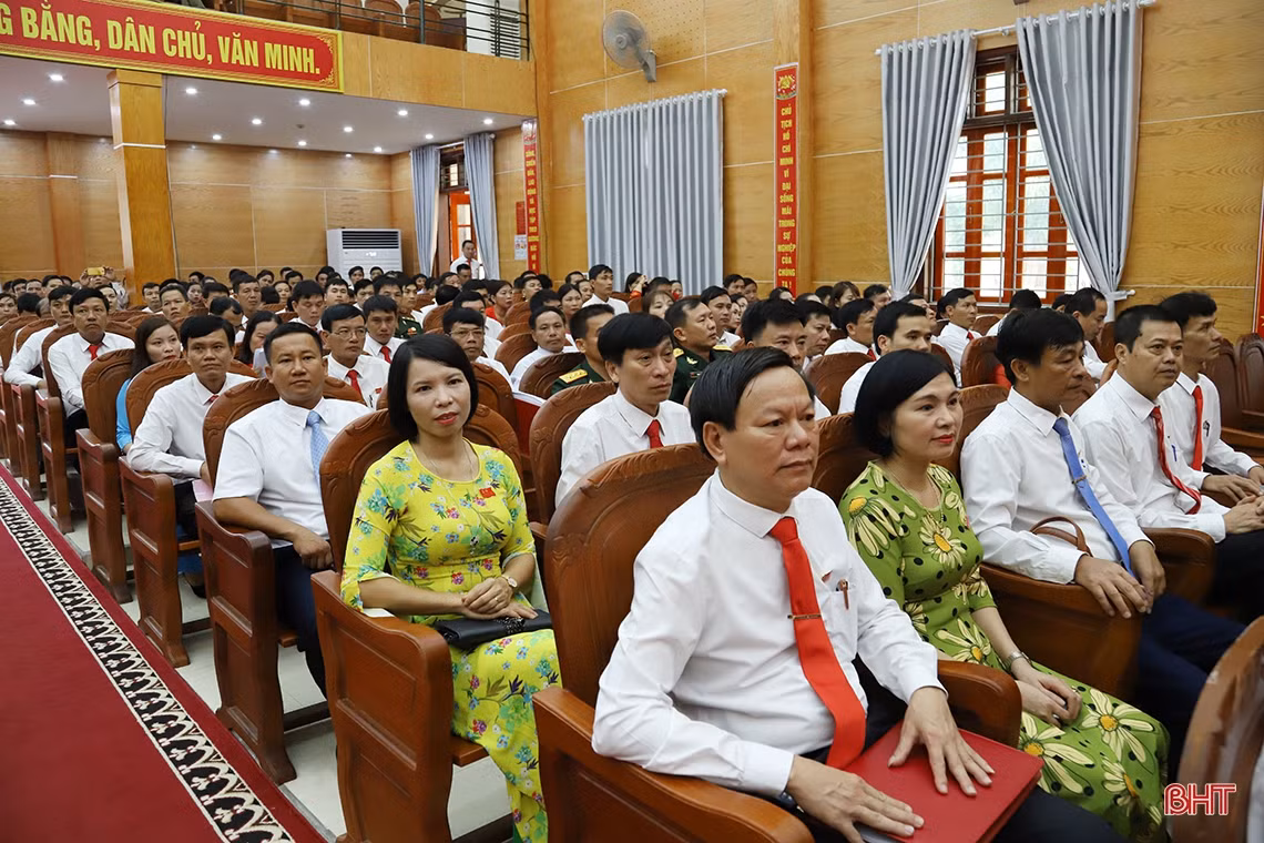 Nêu cao quyết tâm xây dựng huyện Đức Thọ đạt chuẩn nông thôn mới nâng cao