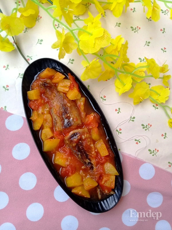 Cá chiên sốt dứa chua ngọt lạ miệng, ăn hết veo nồi cơm