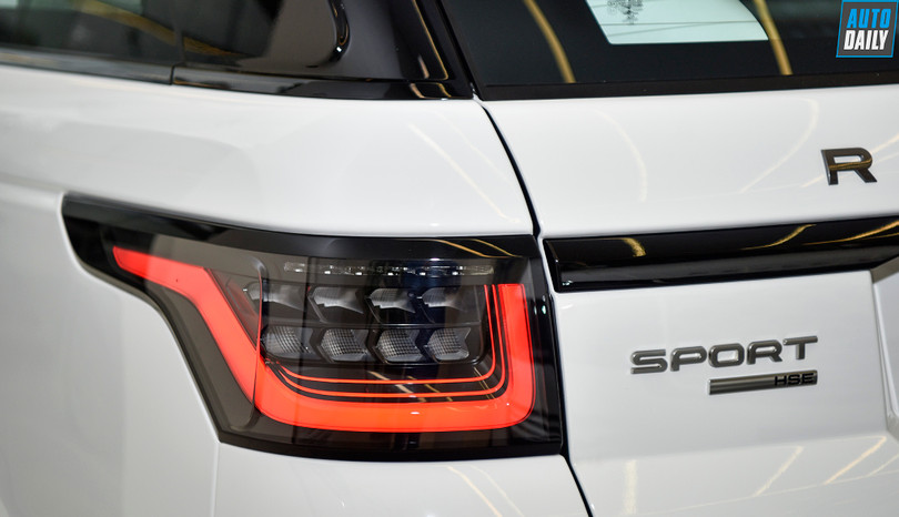 Chi tiết Range Rover Sport HSE 2019 giá 6,8 tỷ đồng