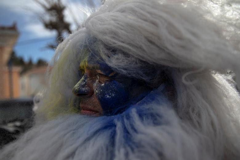 Lễ hội ném bột mì đầy màu sắc ở Hy Lạp