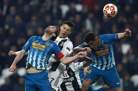 Juve ngược dòng ngoạn mục, Man City nghiền nát Schalke