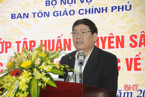 Truyền đạt 7 chuyên đề các chính sách, pháp luật về tín ngưỡng, tôn giáo