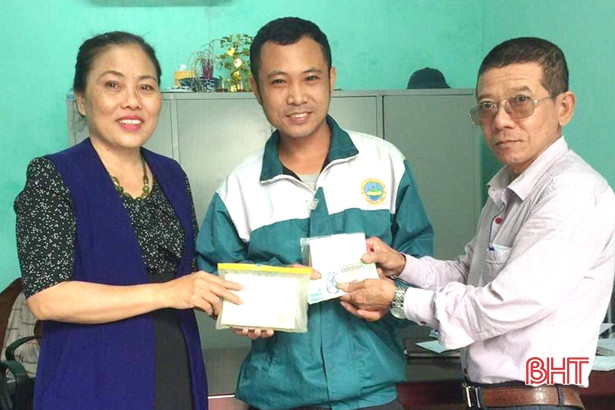 Nhặt được tài sản trị giá lớn, nữ công nhân nghèo tìm trả người đánh mất