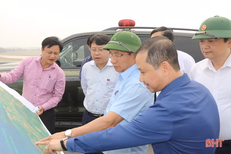 Đẩy nhanh tiến độ dự án tuyến đường “xương sống” ven biển Hà Tĩnh