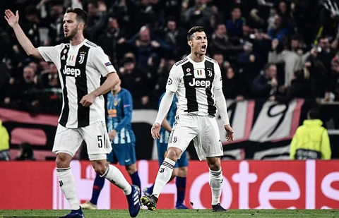 Juve ngược dòng ngoạn mục, Man City nghiền nát Schalke